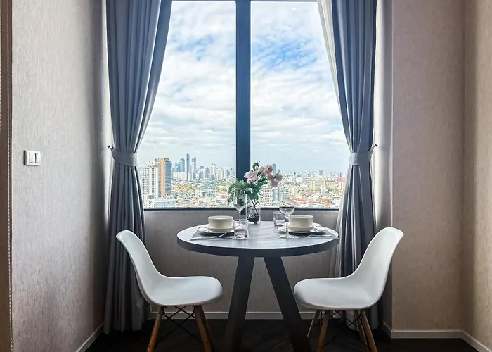 300 M To Bts Onnut L Duplex 44 Sqm L Pool And Gym 公寓
